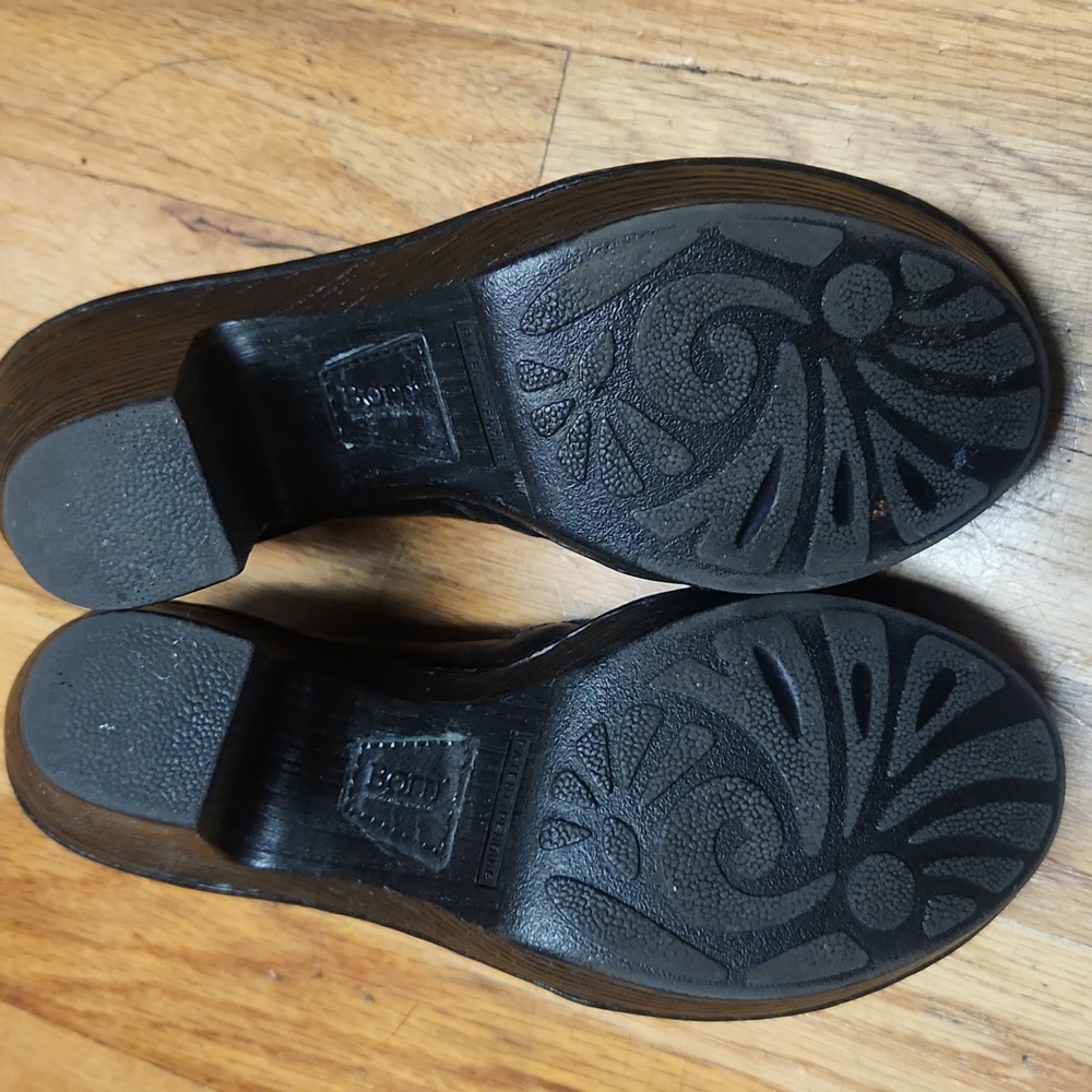 Black Leather Women's Shoes 6, EUC - Picture 4 of 5